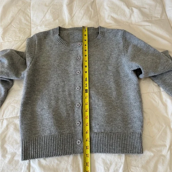 100% Viscose Grey Crewneck Cardigan Sweater - Size Small - Picture 9 of 14